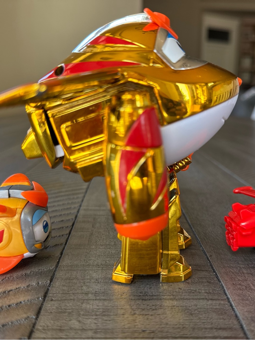 Super Wings 5" Transforming Golden Boy - Airplane Toys Vehicle Action Figure - Picture 3 of 14